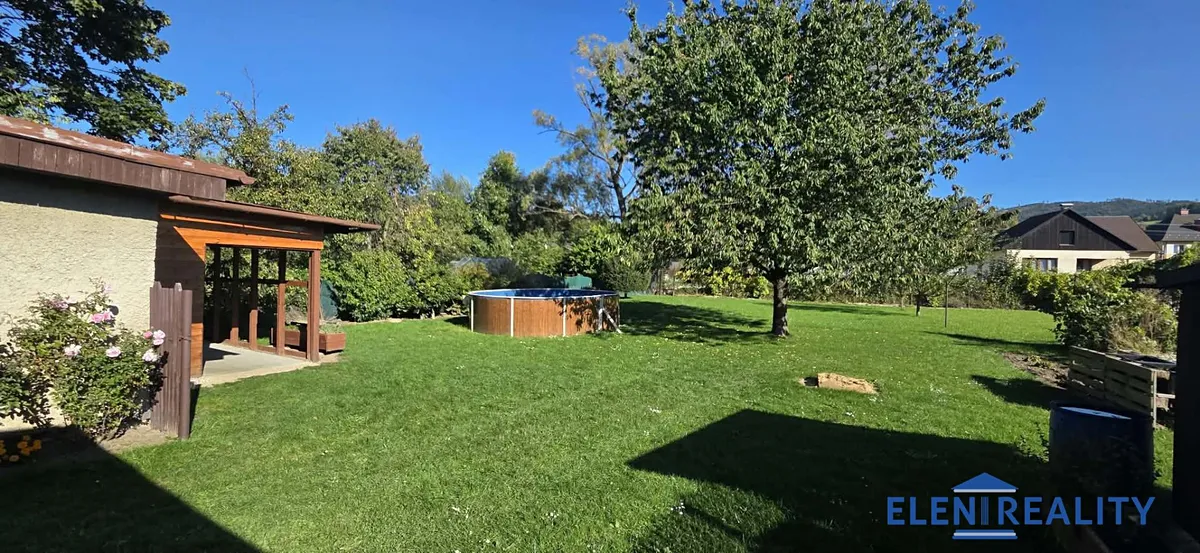 Prodej rodinného domu 260 m², pozemek 1458 m²